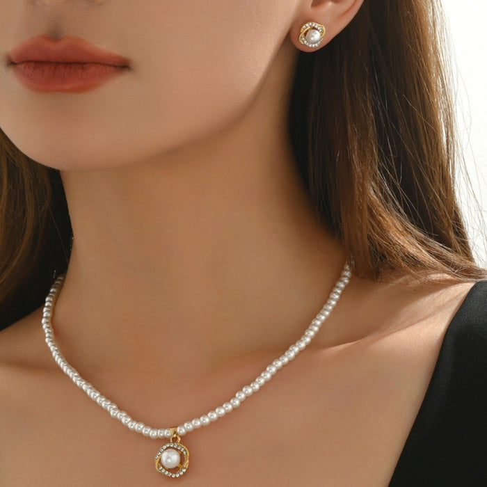 Wholesale Lucky Clover Flower Design 5-Piece Jewelry Set Alloy Electroplated Fashion Accessory