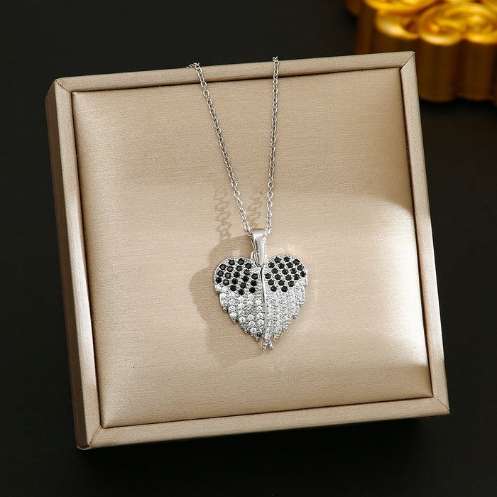 Wholesale Two-wing heart-shaped diamond-encrusted stainless steel necklace