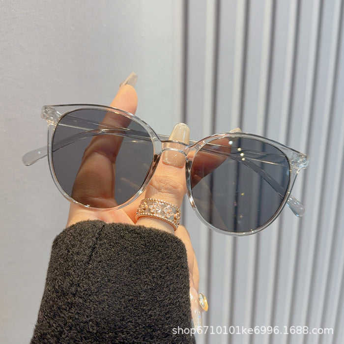 Wholesale Fashionable retro sunglasses, sunglasses, sunscreen and UV resistant glasses