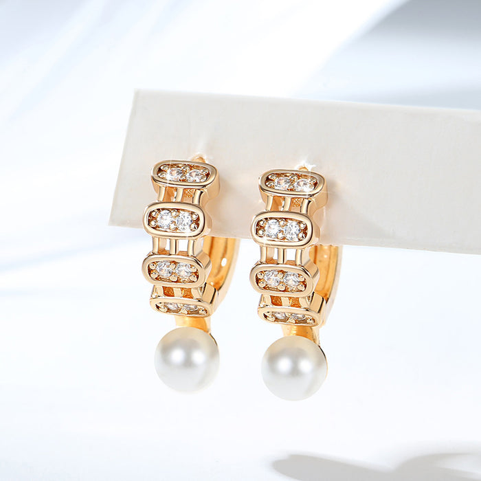 Wholesale Copper gold-plated retro light luxury simple pearl earrings, small and fashionable design, inlaid with zircon ear buckles, wholesale of ear accessories