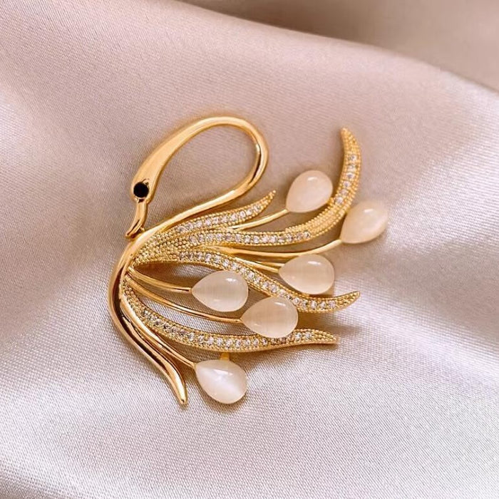 Wholesale Pure silver fashionable brooch high-end brooch chest flower
