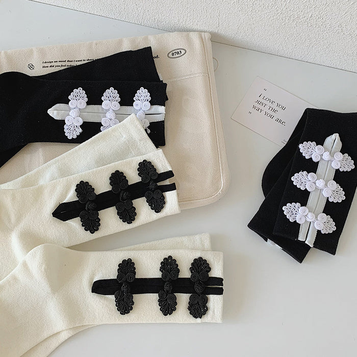 Wholesale Retro mid length socks with buckle and contrasting colors