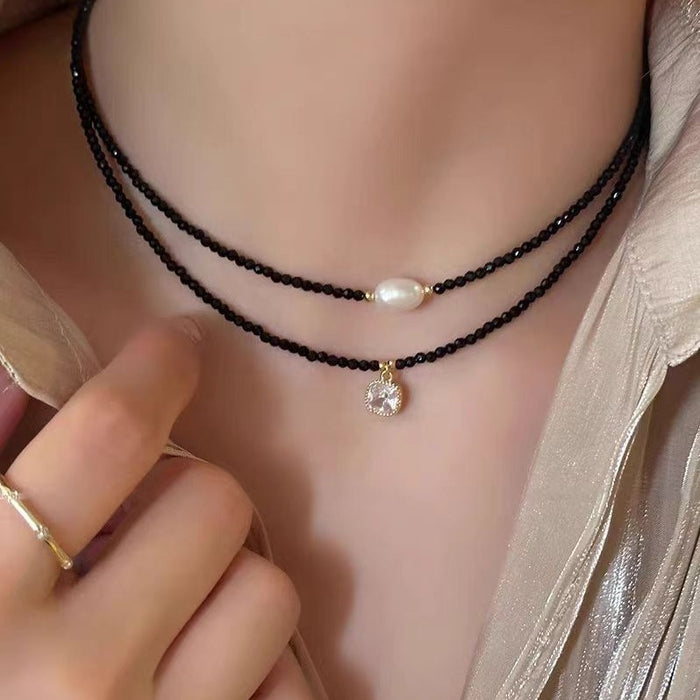 Wholesale Black pearl collarbone chain, simple retro necklace, women's light luxury niche necklace accessory