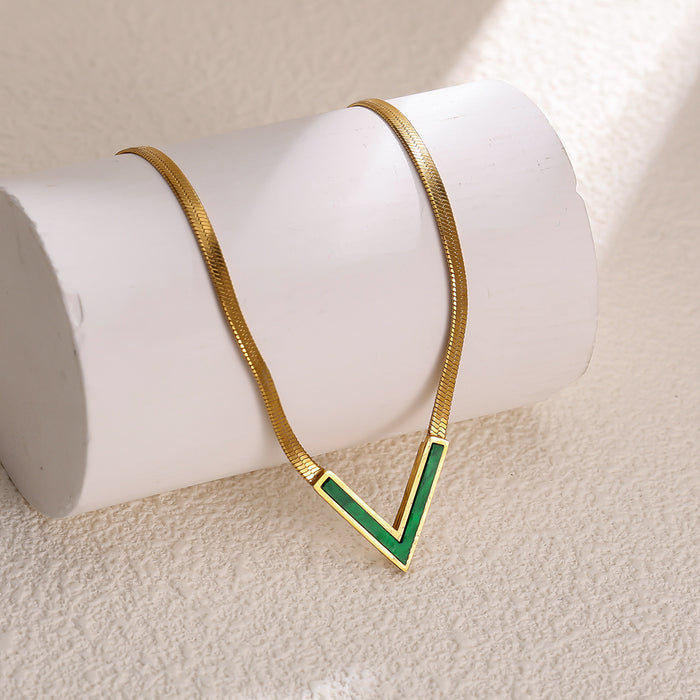 Wholesale V-shaped blade chain titanium steel necklace