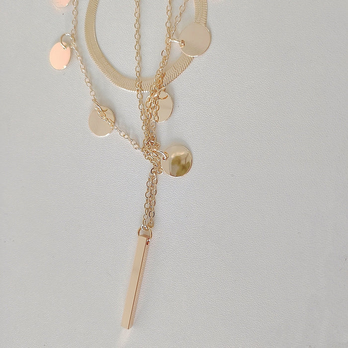Wholesale Triple layered necklace round piece, light luxury, niche design, collarbone chain, high-end minimalist necklace