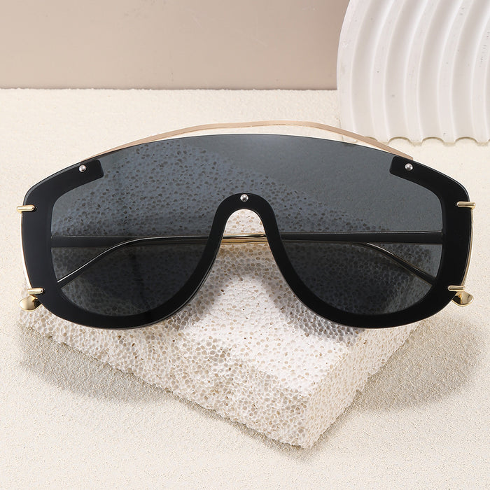Wholesale Large frame shield shaped fashionable trendy sunglasses beach vacation personalized glasses sunglasses