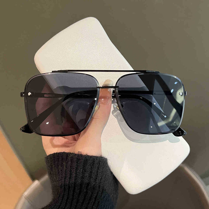 Wholesale New Transparent Blue Sunglasses for Men, Retro Double Beam Driving Sunglasses for Travel, UV Protection