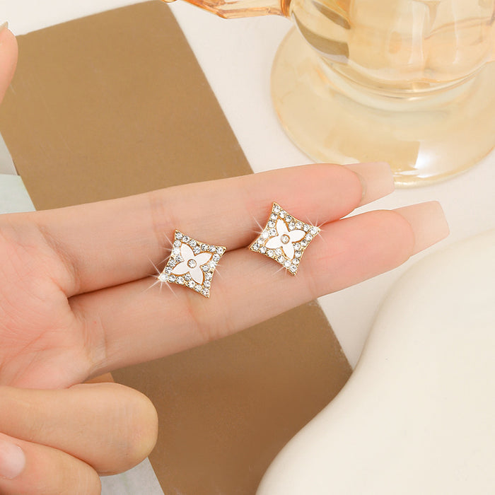 Wholesale Diamond earrings, high-end and exquisite earrings with versatile temperament, silver needles, fashionable and full of diamonds earrings