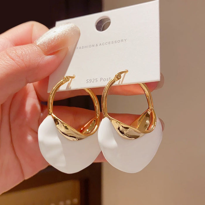 Wholesale High end retro exaggerated irregular earrings with large earrings and earrings