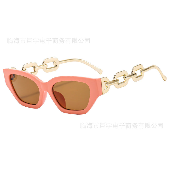 Wholesale Ladies' fashionable personalized sunglasses, trendy cat eye versatile sunglasses, sunglasses