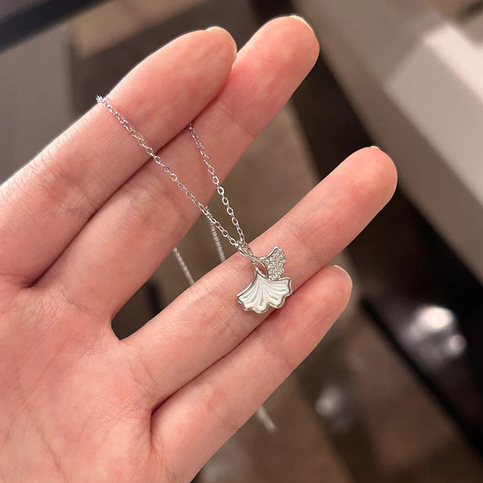 Wholesale Butterfly gemstone necklace with diamond inlay pendant, light luxury titanium steel, colorfast collarbone chain