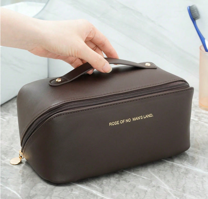 Wholesale Fashionable PU Pillow Bag, Portable Travel Storage Bag, Large Capacity Toilet Bag, Hand Enhancement Makeup Bag