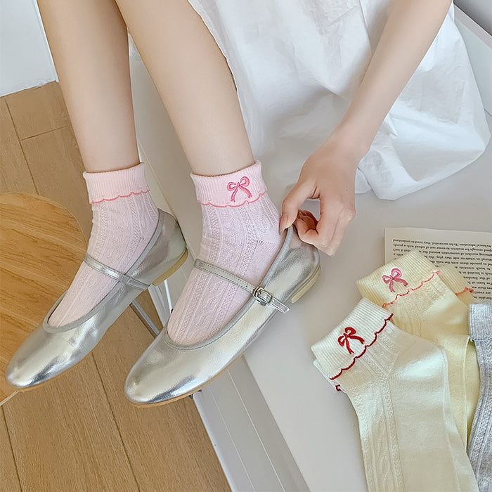 Wholesale Lace bow socks with flared design, short tube socks