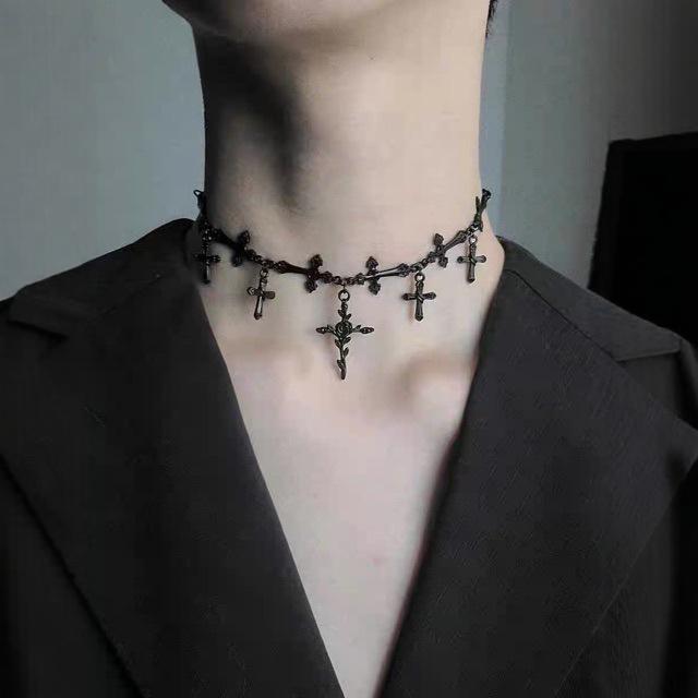 Wholesale Cross R Gothic necklace with a cool and crisp punk original collarbone chain