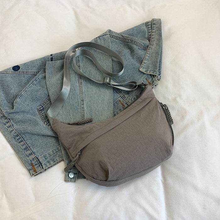 Wholesale Fashionable crossbody bag, simple and large capacity shoulder bag, high-end commuting experience