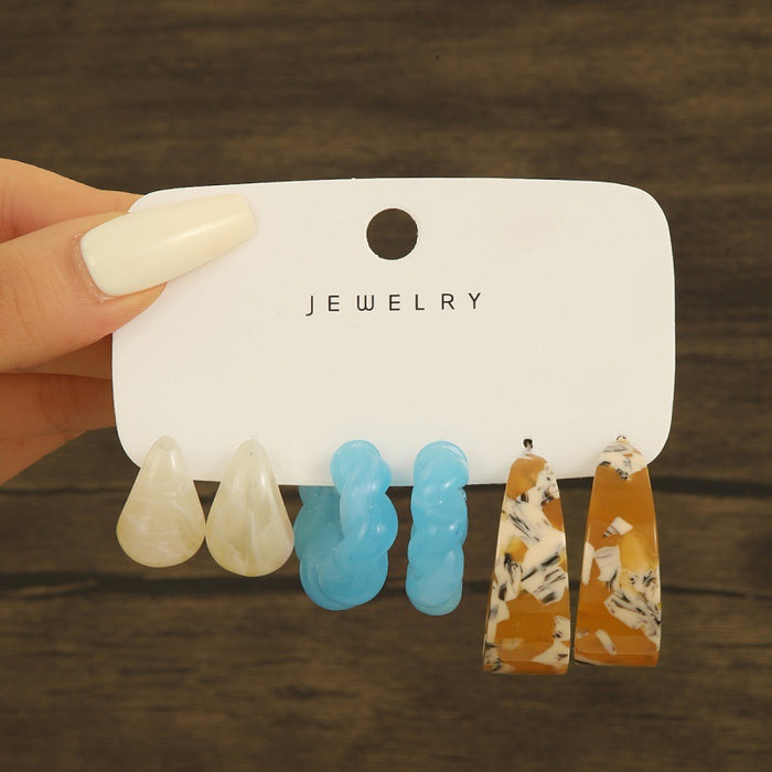 Wholesale Acrylic new high-end gold earring set with earrings and accessories