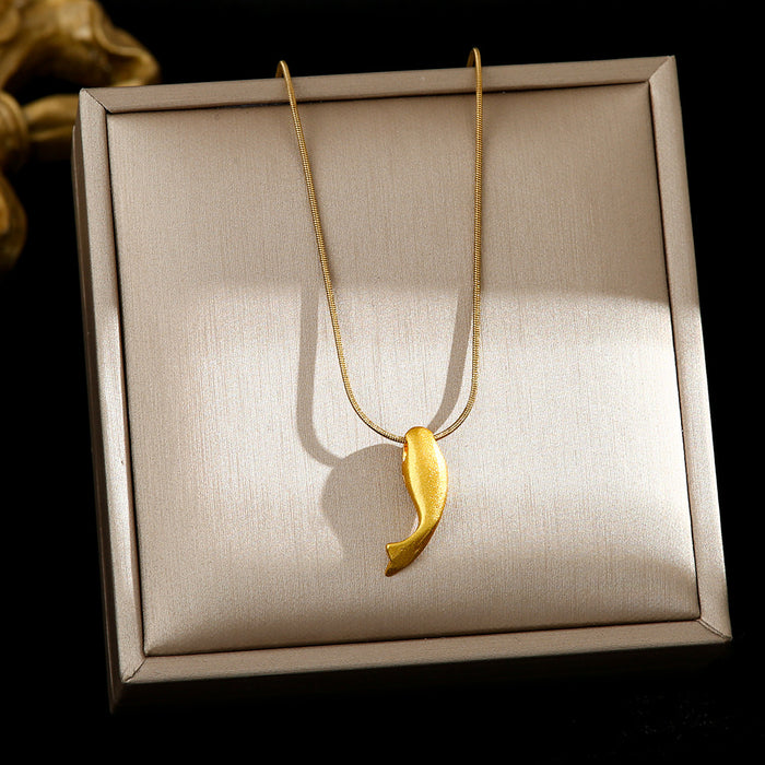 Wholesale Frosted goldfish pendant titanium steel choker necklace