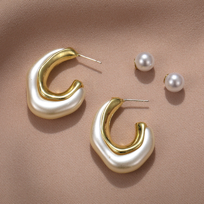 Wholesale Irregular Shaped Pearl C-shaped Earrings JDC-ES-HaoZ007