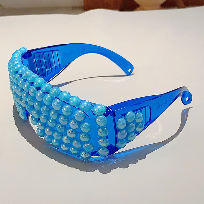 Wholesale Fashionable and personalized sunglasses decorated with pearls, party and street photography, high-end glasses