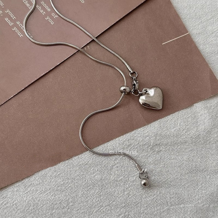 Wholesale Silver Heart Pendant Necklace, Fashionable Temperament