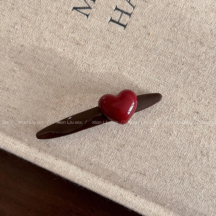 Wholesale Simple heart-shaped one character clip, side clip, forehead clip, hair accessory, hair accessory