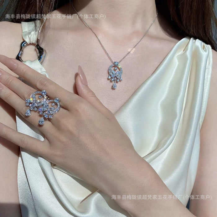 Wholesale Copper Alloy Electroplated Dream Catcher Butterfly Pendant Necklace