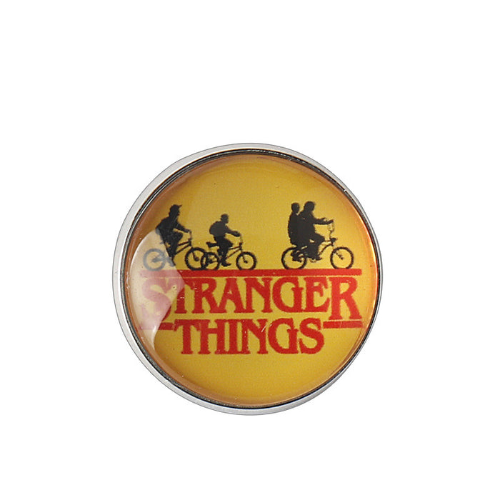 Wholesale Fashionable film and television peripheral alloy round brooches