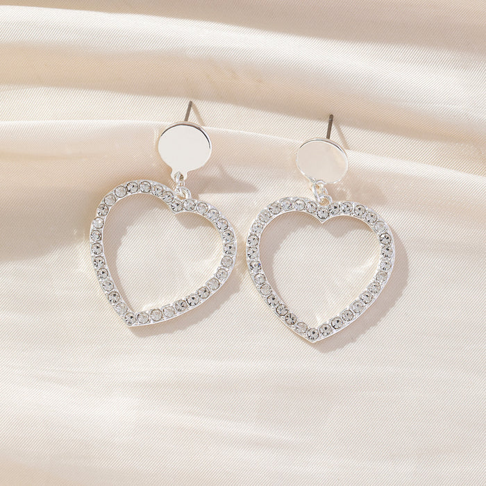 Wholesale Valentine' s Day earrings heart shaped earrings with diamond embellishments