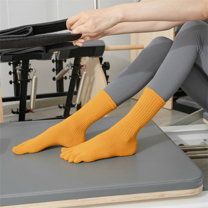 Wholesale Thickeneded Dotted Non-Slip Yoga Socks Women' s Mid-Calf Double-Stripe Five-Finger Socks Professional Sports Dance Pilates Socks