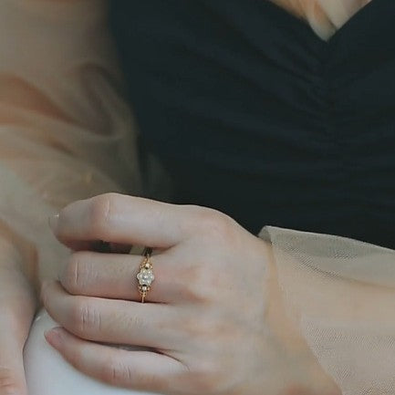 Wholesale New product inlaid with pearl petals ring, fashionable personality, light luxury, niche index finger