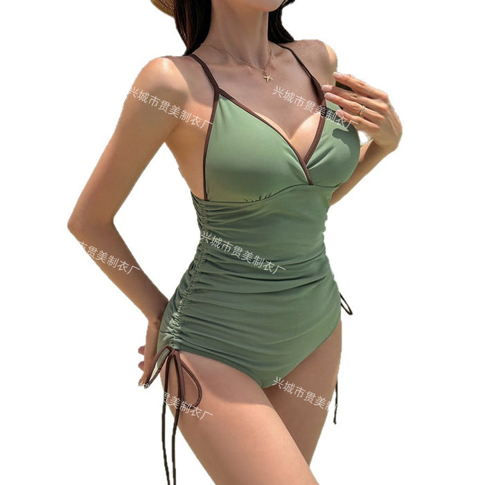 Wholesale Minimally sexy slim fit one-piece swimsuit for women on vacation, soaking in hot springs