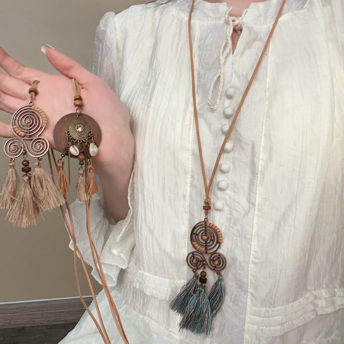 Wholesale Vintage tassel necklace, personalized sweater chain, versatile long collarbone chain