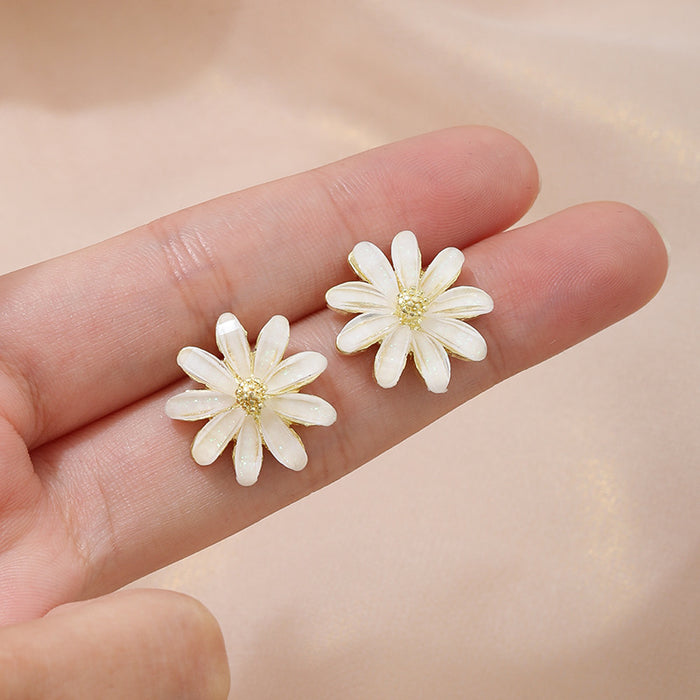 Wholesale Silver Needle Cute Daisy Earrings Acrylic Flower Crystal Earrings Earrings and Accessories Wholesale