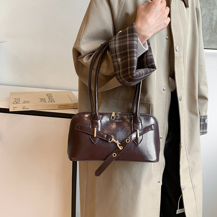 Wholesale Vintage Handheld Commuter Bag with Large Capacity Underarm Bag