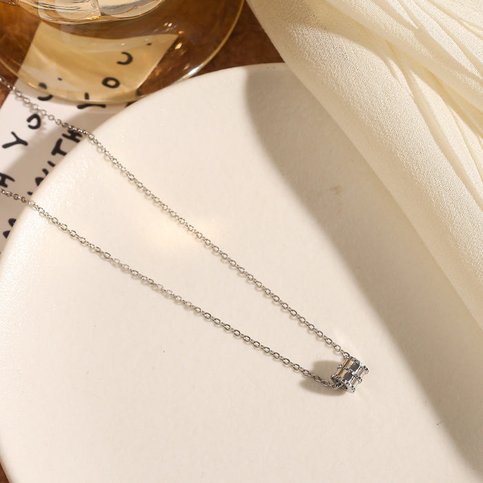 Wholesale Titanium steel necklace, light luxury pendant, collarbone chain, high-end decorative accessories