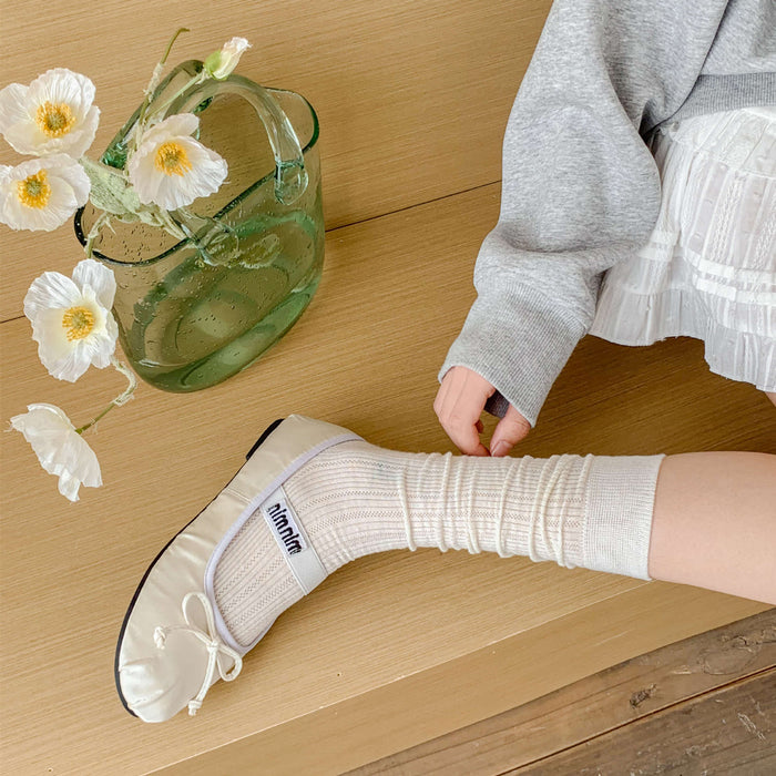 Wholesale Sweet pile socks, versatile calf socks, long tube cotton white elongated vertical striped socks