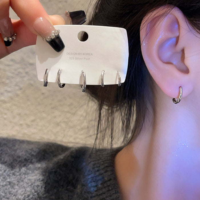 Wholesale Plain ring earrings with a simple and elegant style. New niche design earrings with ear buckles