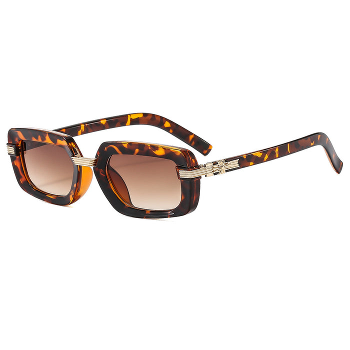 Wholesale New Fashionable Retro Sunglasses Cat Eye Small Frame Sunglasses Popular Sunshade Mirrors