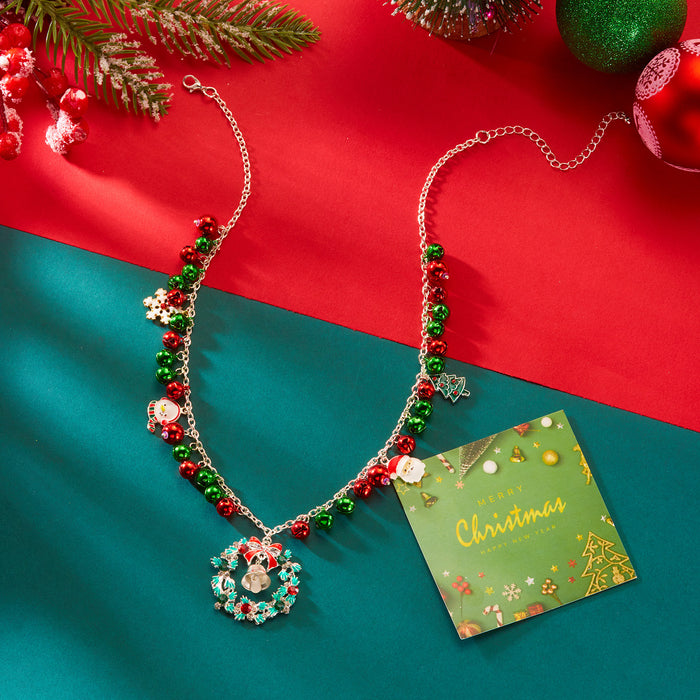 Wholesale Zinc Alloy Christmas Snowflake Pendant Necklace for Women Fashion Accessory