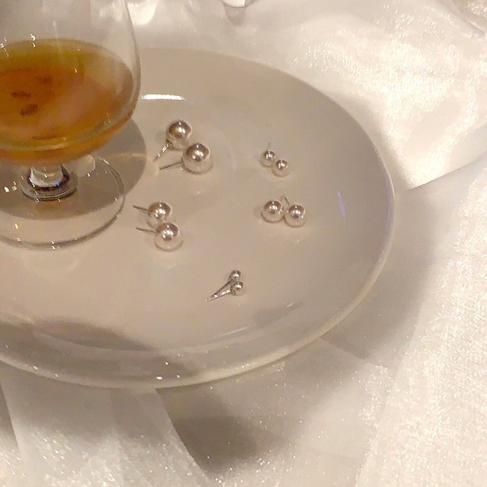 Wholesale Pearl stud earrings, retro ear clips for women without pierced ears