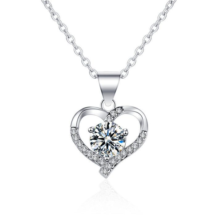 Wholesale Love design silver necklace moissanite pendant