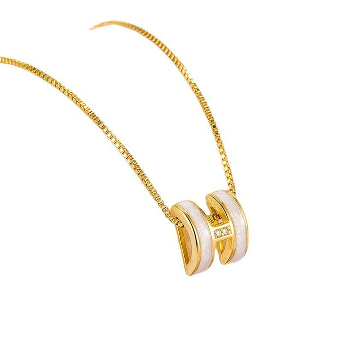 Wholesale Letter imitation shell necklace collarbone chain