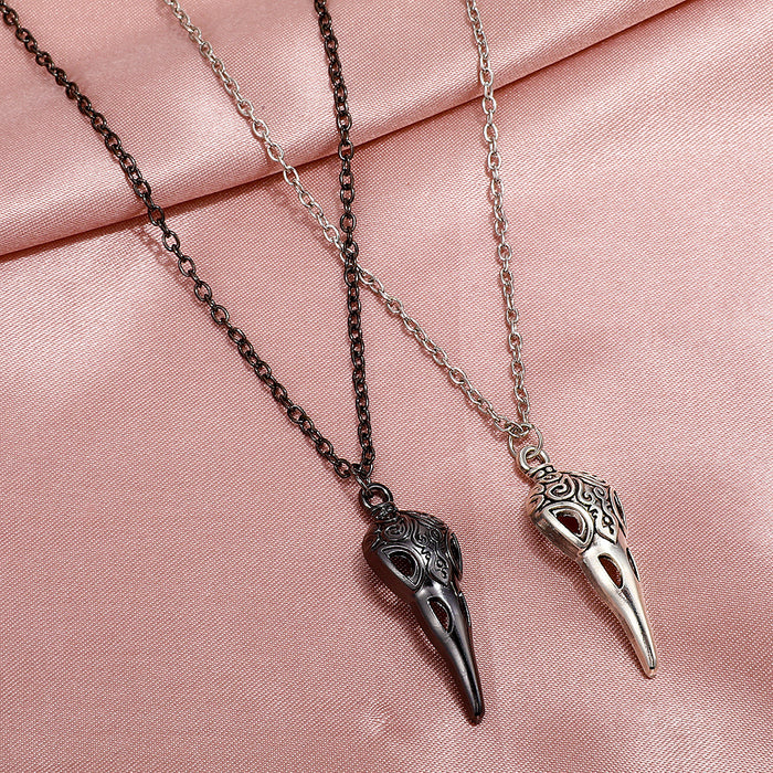 Wholesale Gothic Punk Crow Skull Pendant Necklace Female Cold Wind Clavicle Chain  Gift