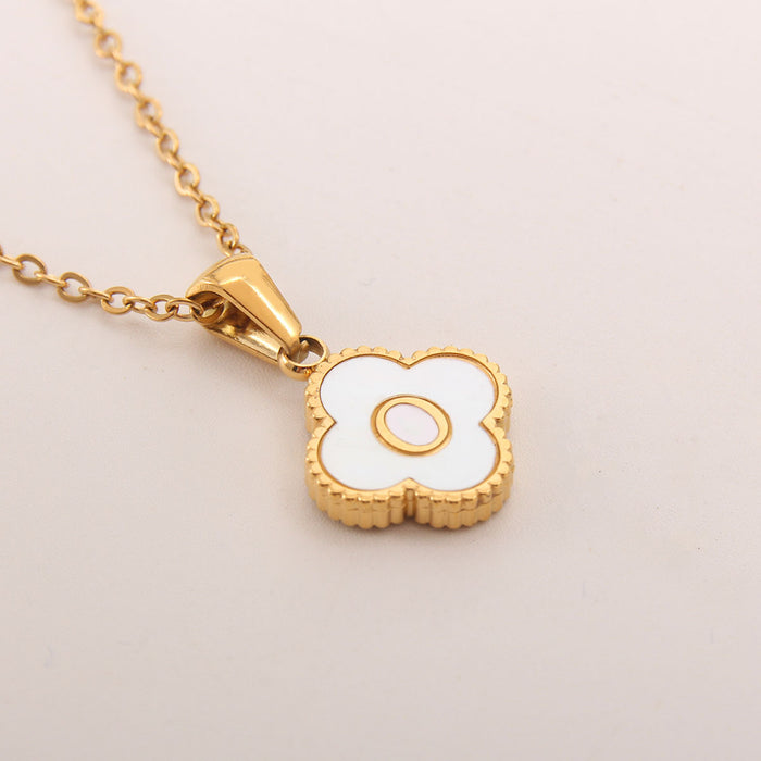 Wholesale gold-plated letter necklace women four-leaf letter pendant necklace jewelry