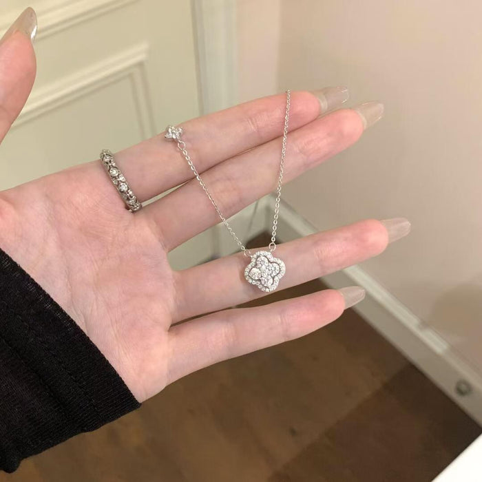 Wholesale   four-leaf clover zircon necklace niche  titanium steel non-fading clavicle chain