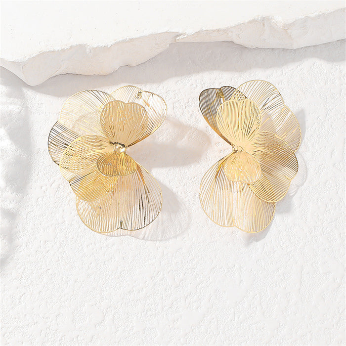 Wholesale 3D Hollow Flower Earrings Stylish Gold Jewelry Accessory MOQ≥2