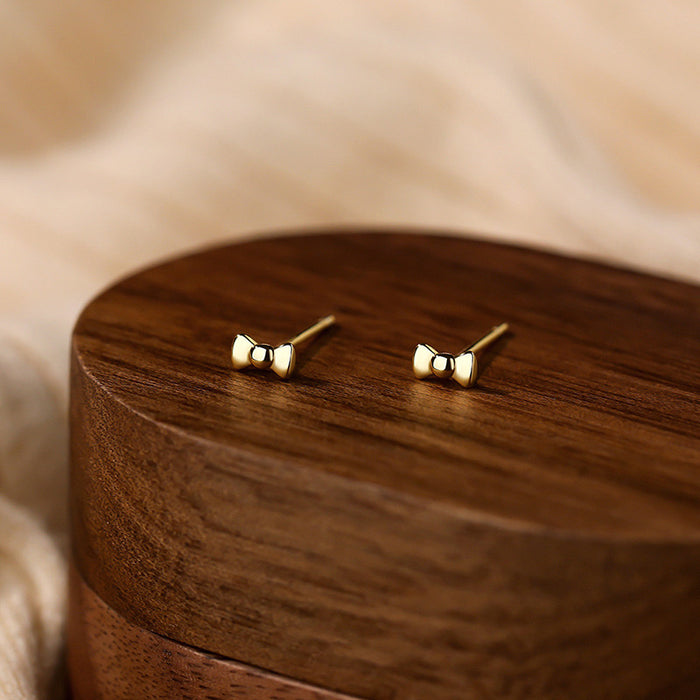 Wholesale Mini bow earrings, small and exquisite earrings, elegant accessories for student commuting
