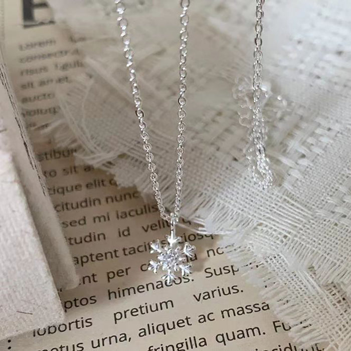 Wholesale Zircon Snowflake Necklace Women's Simple Commuter Pendant Collarbone Chain