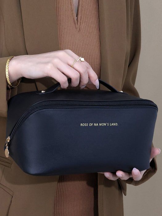 Wholesale Fashionable PU Pillow Bag, Portable Travel Storage Bag, Large Capacity Toilet Bag, Hand Enhancement Makeup Bag