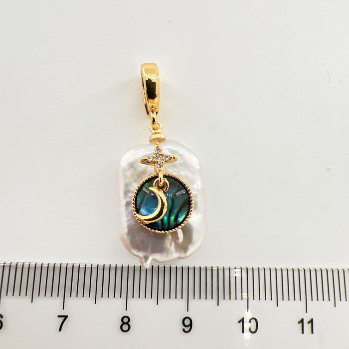 Wholesale Gold Plated Copper Pendant Butterfly Heart Motif Fashion Accessory